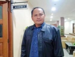 Diduga Belum Mengantongi Ijin dan Mencabut Plang Segel Satpol PP, Ketua Komisi I DPRD Kota Tangerang Desak Laporkan ke polisi