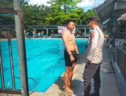 Personil Polsek Rangkasbitung Polres Lebak Sapa Crew Kolam Renang