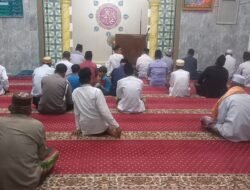 Polsek Sajira Rutinitas Laksanakan Sholat Subuh Keliling