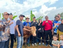 Warga Huntara di Lebakgedong Dapat Kiriman Hewan Kurban