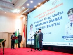 Gubernur Banten Andra Soni Lantik Deden Apriandhi H Sebagai Sekda Provinsi Banten