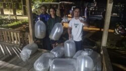 Kelompok Budidaya Ikan mendapatkan bantuan benih ikan tawar aspirasi DPRD Lebak, Ujang Giri Fraksi Nasdem, pada Kamis (31/07/2025).