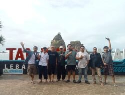 Bangun Media Group Eksplor Keindahan dan Potensi UMKM Pantai Sawarna Lebak: Menuju Wisata Go Internasional