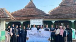 Wujudkan Pengabdian, Mahasiswa KKM UBB Bersama Senabung Serang Wakafkan Sarana Ibadah di Lebak